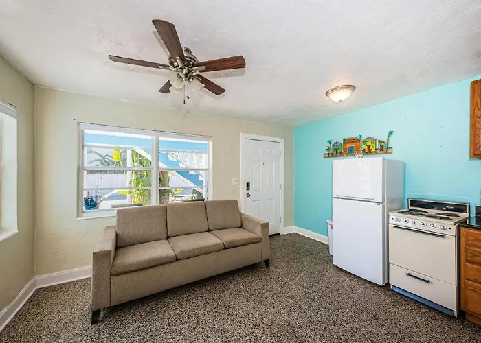 Blue Water Beachside 4 Apartment Clearwater Beach