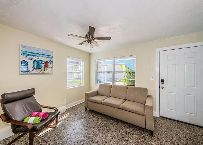 Blue Water Beachside 4 Apartment Clearwater Beach
