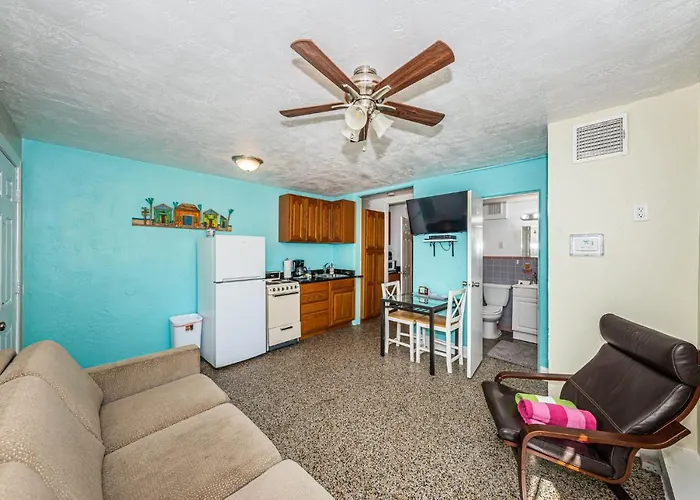 Blue Water Beachside 4 Apartment Clearwater Beach
